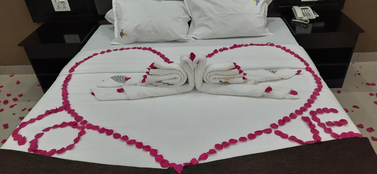 לוסקה Palm Kalash Hotel מראה חיצוני תמונה