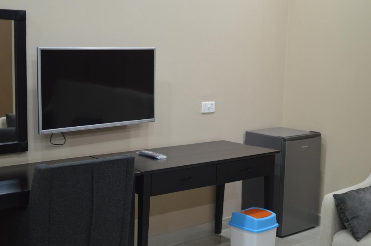 לוסקה Palm Kalash Hotel מראה חיצוני תמונה
